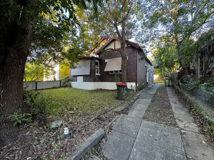4 Kanoona Avenue