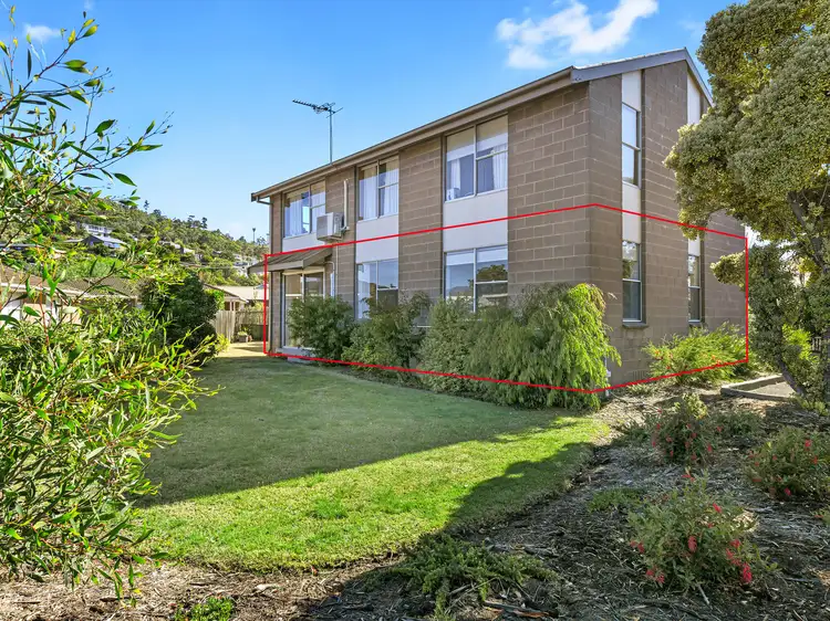 Main view of Homely unit listing, 1/10 Lincoln Street, Lindisfarne TAS 7015