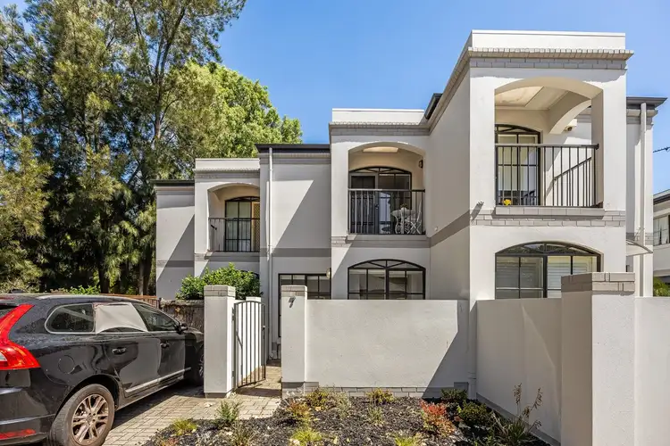 4 Osmond Terrace