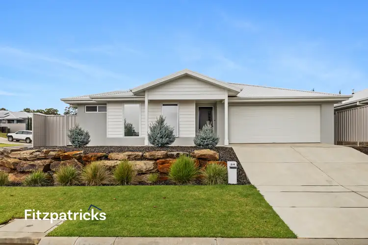 Main view of Homely unit listing, 2/4 Barralong Way, Gobbagombalin NSW 2650