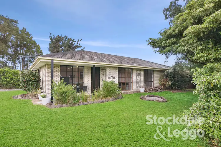 2 Denning Court