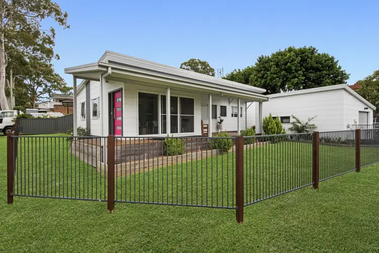28 Waverley Road