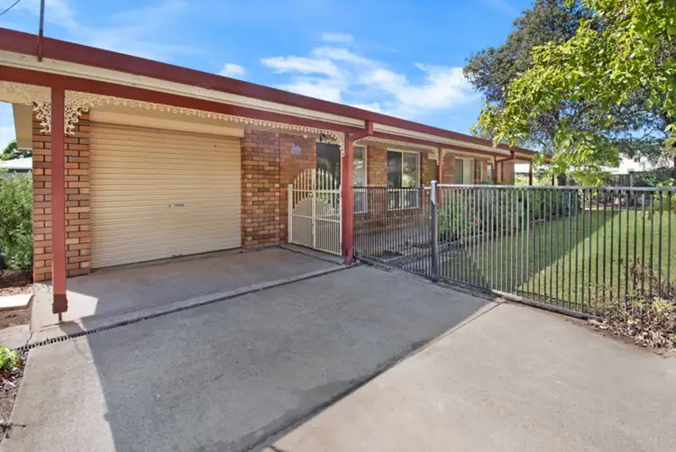 17 Walter Rodd Street