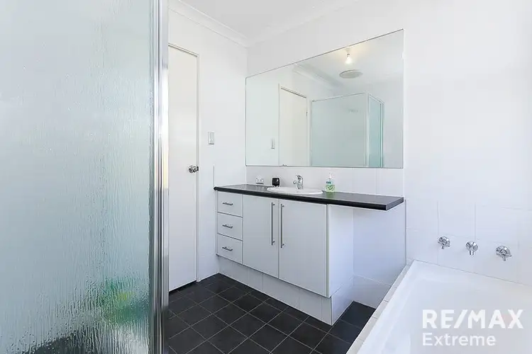 Fourth view of Homely house listing, 35 Eiffel Circuit, Tapping WA 6065