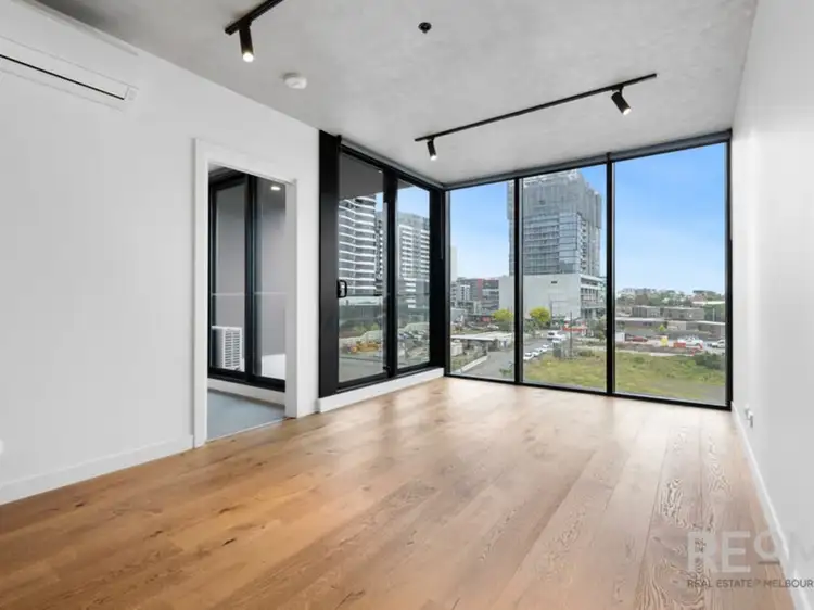 6 Joseph Road