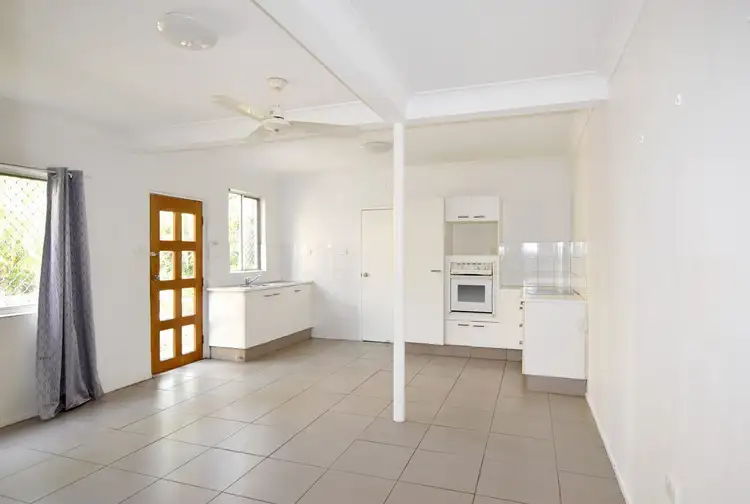 Main view of Homely unit listing, 3/36A Kent, West Gladstone QLD 4680