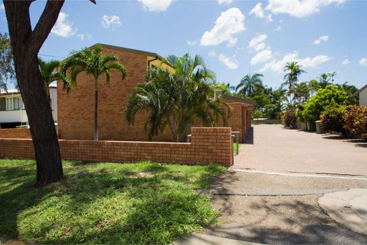 Main view of Homely flat listing, 2/16 Cowley Street, West End QLD 4810