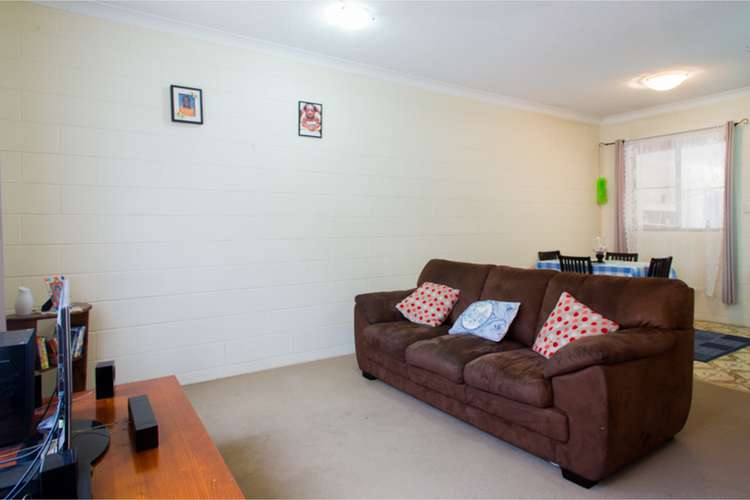 Third view of Homely flat listing, 2/16 Cowley Street, West End QLD 4810