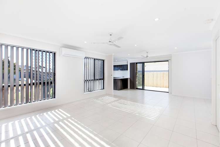 Triplex 1-3/3 Cyan Court, Morayfield QLD 4506