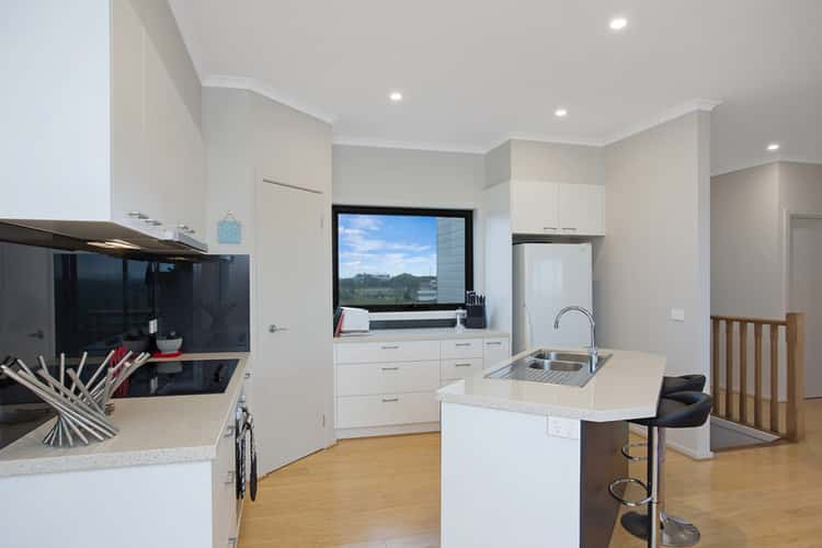 Third view of Homely house listing, 10 Callaway Court, Peterborough VIC 3270