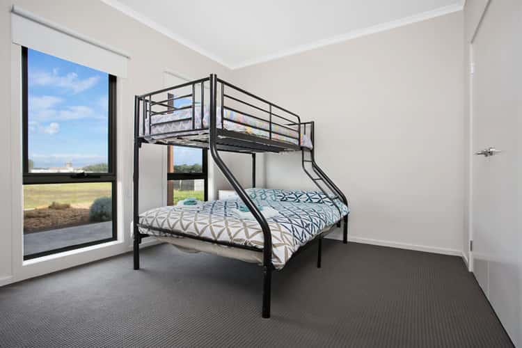 Sixth view of Homely house listing, 10 Callaway Court, Peterborough VIC 3270
