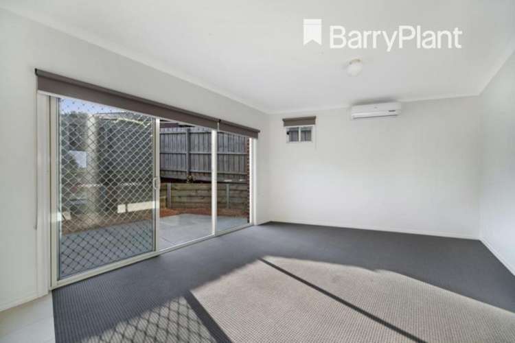 Fifth view of Homely house listing, 1a Lancaster Way, Beaconsfield VIC 3807