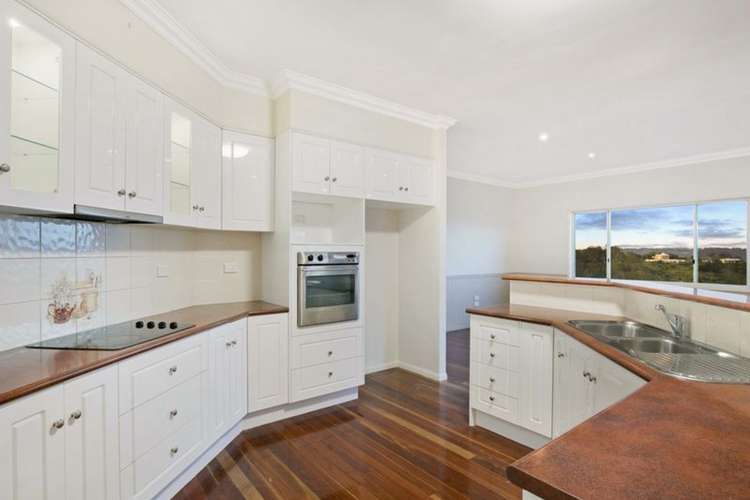 Fifth view of Homely house listing, 2 Keira Court, Blue Mountain Heights QLD 4350