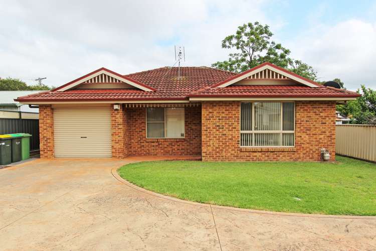 Main view of Homely unit listing, 2/28 William Street, Cessnock NSW 2325