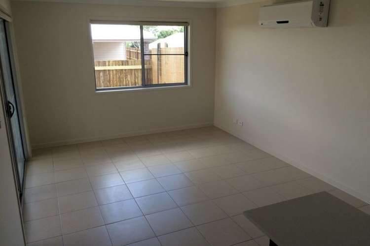 Third view of Homely unit listing, 1/225 Greenwattle Street, Cranley QLD 4350