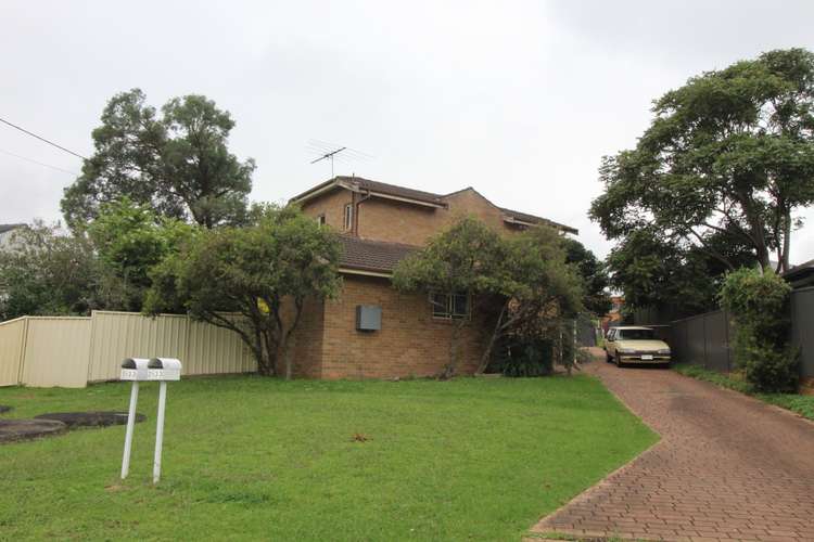 Main view of Homely townhouse listing, 1/33 South Vanderville, The Oaks NSW 2570