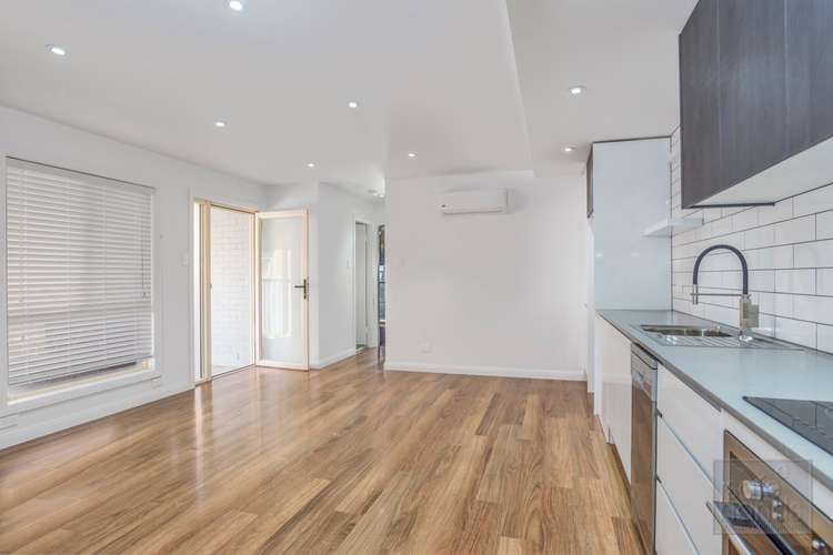 Main view of Homely apartment listing, 2/15 Corlette Street, Cooks Hill NSW 2300
