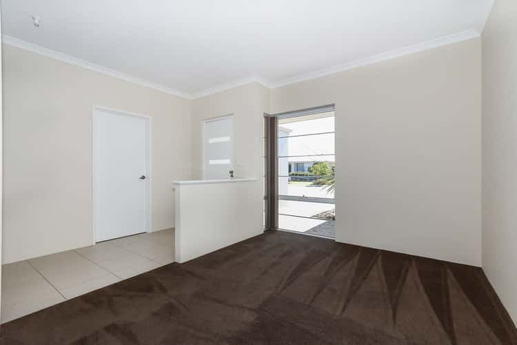 Second view of Homely house listing, 32 Farnham Pass, Alkimos WA 6038