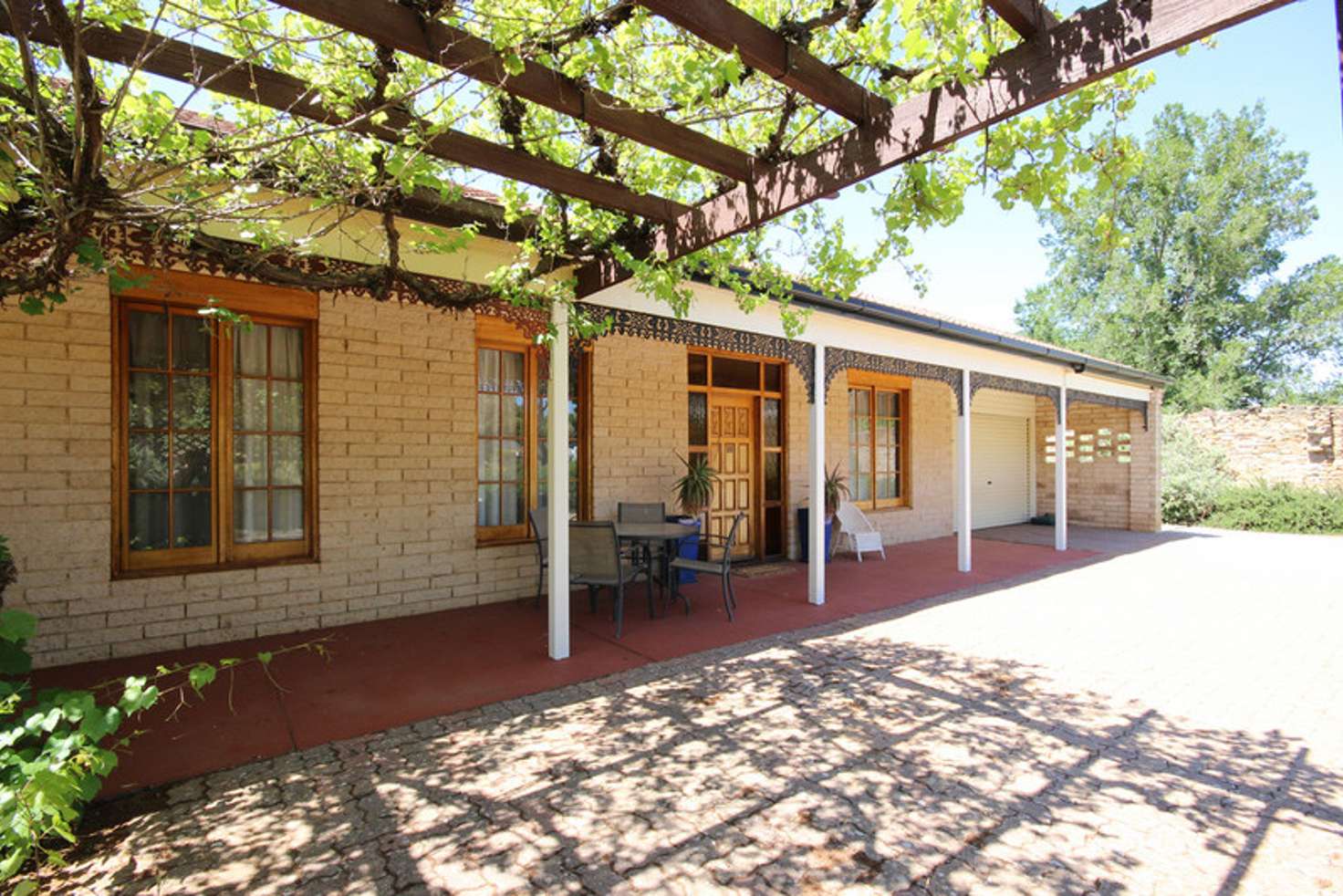 Main view of Homely house listing, 10 Bridge Street East, Burra SA 5417