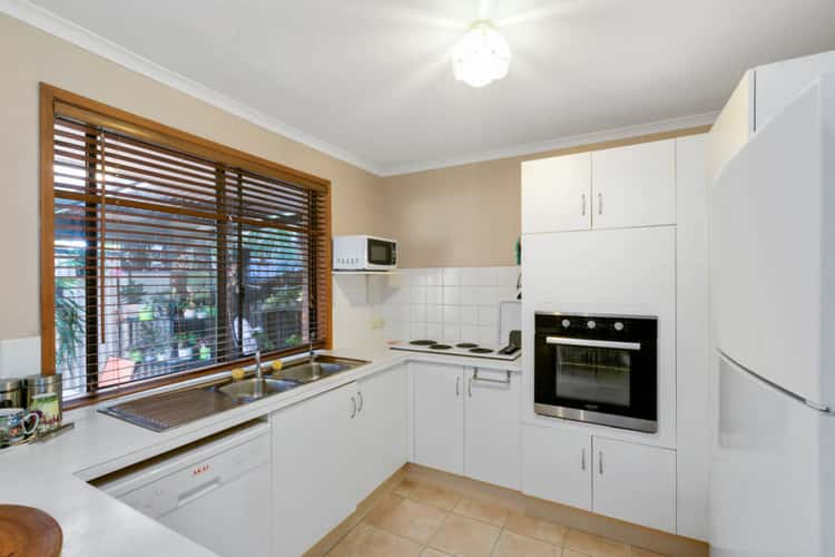 Fifth view of Homely semiDetached listing, 2/13 Gumbeel Court, Highland Park QLD 4211