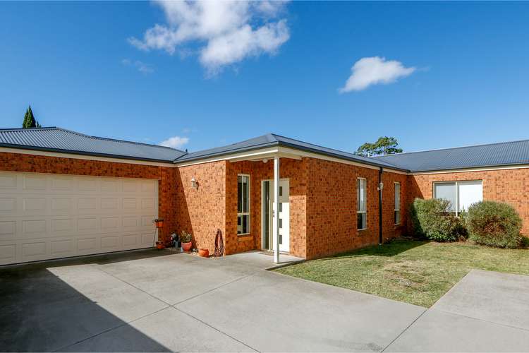 Main view of Homely townhouse listing, 4/8-10 Darling Street, Sale VIC 3850