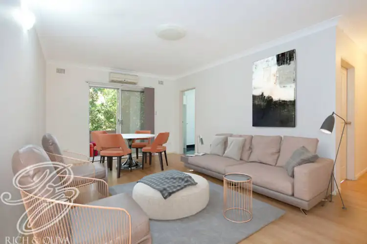 2/32 Dryden Street, Campsie NSW 2194