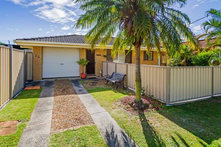 Main view of Homely townhouse listing, 1/23 Victor Avenue, Paradise Point QLD 4216