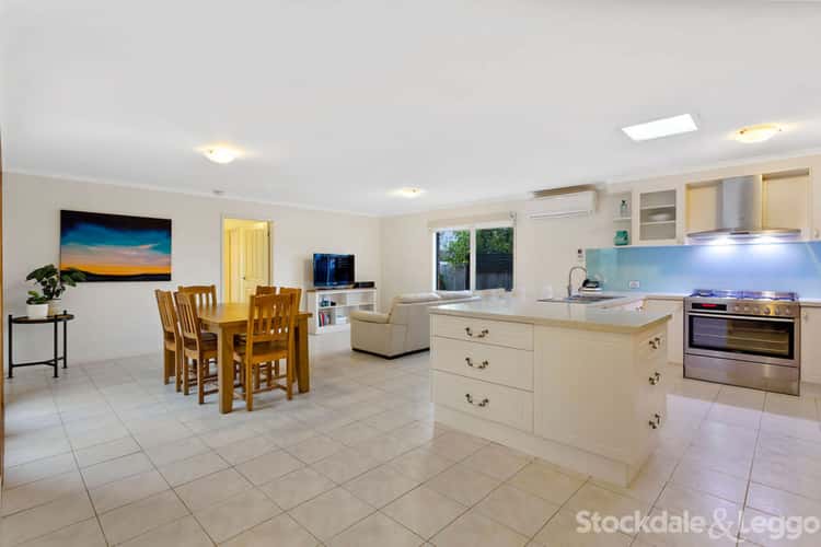 Fourth view of Homely house listing, 17 Coronata Court, Narre Warren VIC 3805
