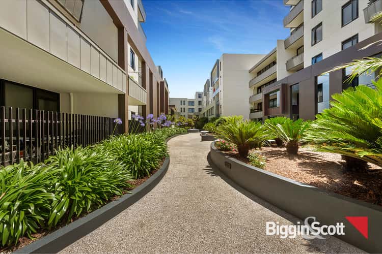 Fifth view of Homely apartment listing, B605/55 Bay Street, Port Melbourne VIC 3207