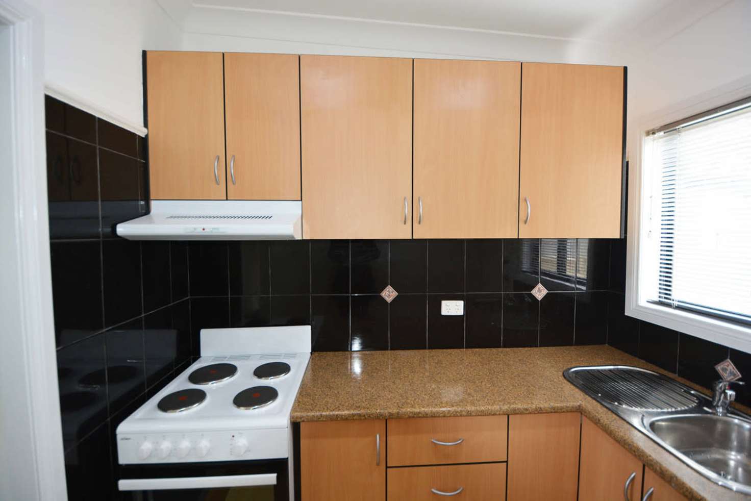 Main view of Homely unit listing, 3/242 Princes Highway, Albion Park Rail NSW 2527