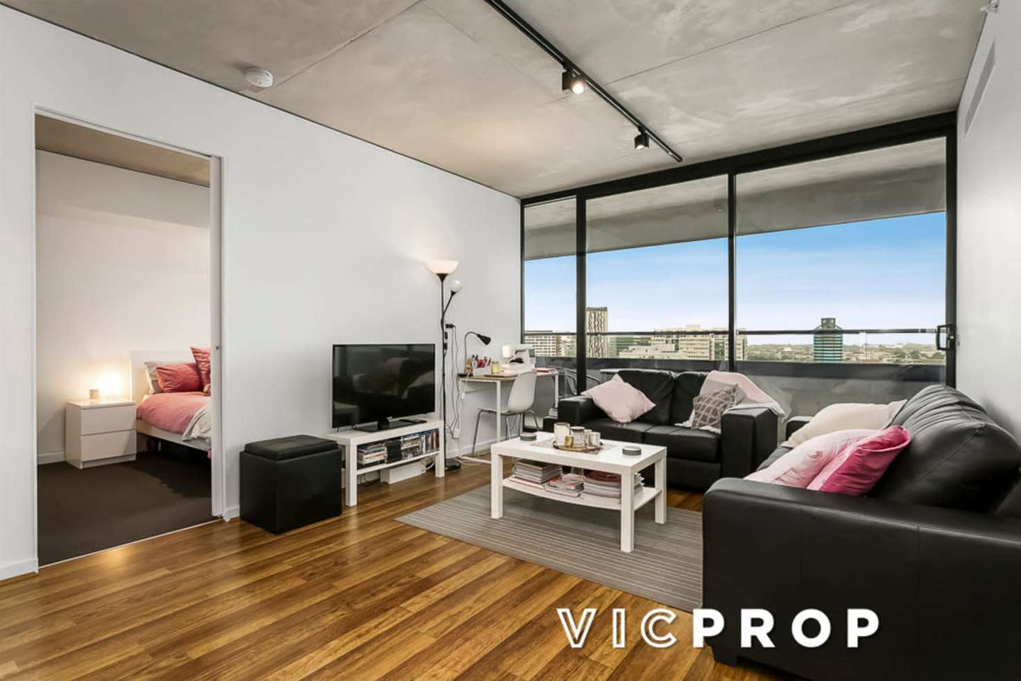 Main view of Homely apartment listing, 1305/152 Sturt Street, Southbank VIC 3006