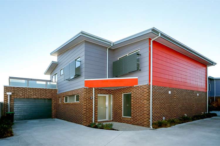Main view of Homely townhouse listing, 3/1 Glass Street, Sale VIC 3850