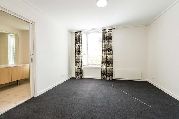 Fourth view of Homely apartment listing, 5/145 Beach Street, Port Melbourne VIC 3207