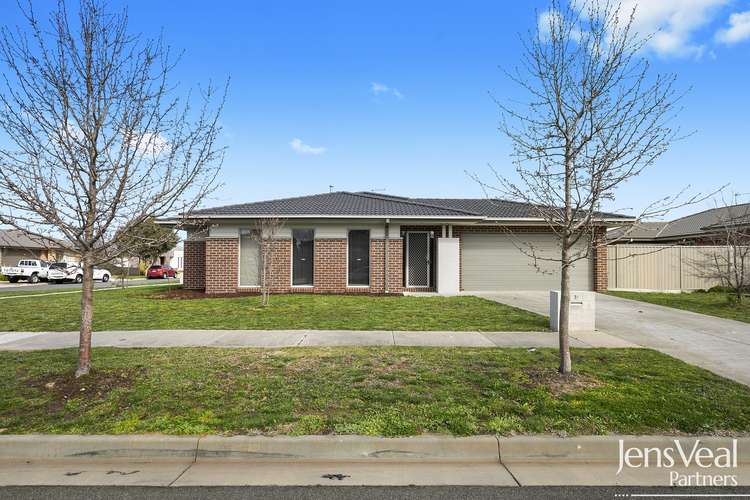 Main view of Homely semiDetached listing, 18 Naroo Street, Alfredton VIC 3350