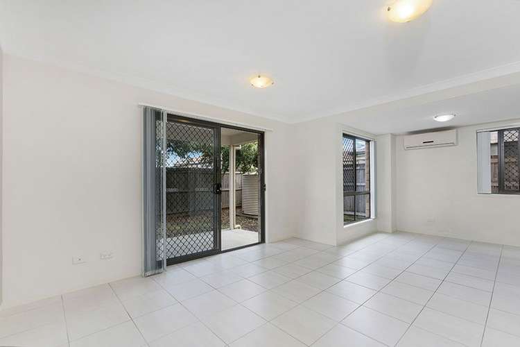 Third view of Homely townhouse listing, 19/10 Highgrove Street, Calamvale QLD 4116