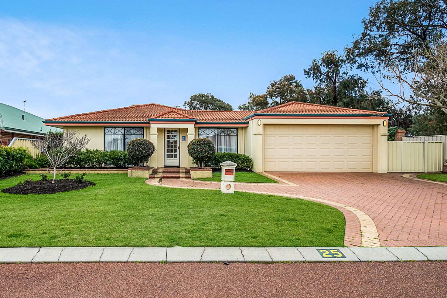 Main view of Homely house listing, 25 Ollera Meander, Carramar WA 6031