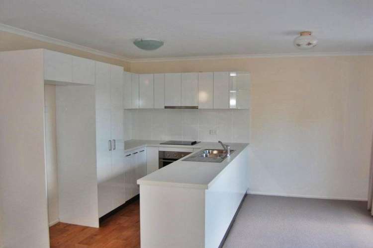 Second view of Homely unit listing, 1/12 Enfield Crescent, Battery Hill QLD 4551