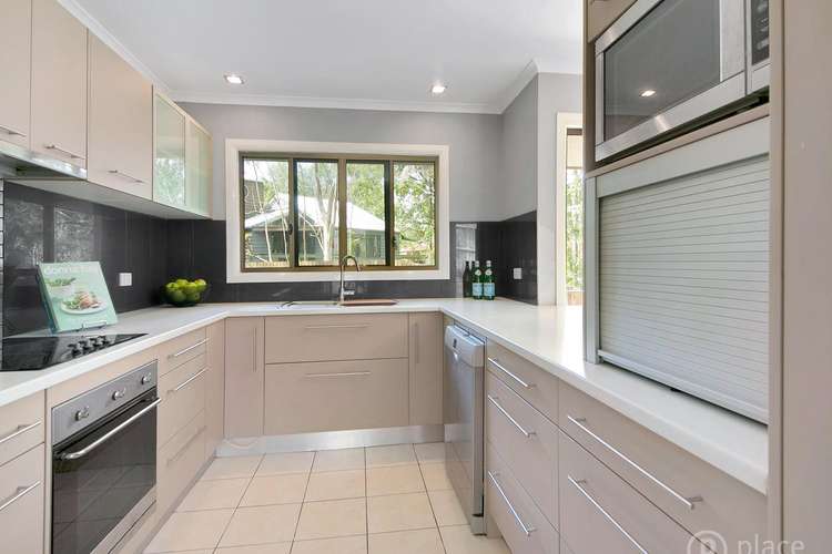 Sixth view of Homely house listing, 7 Star Place, Chapel Hill QLD 4069