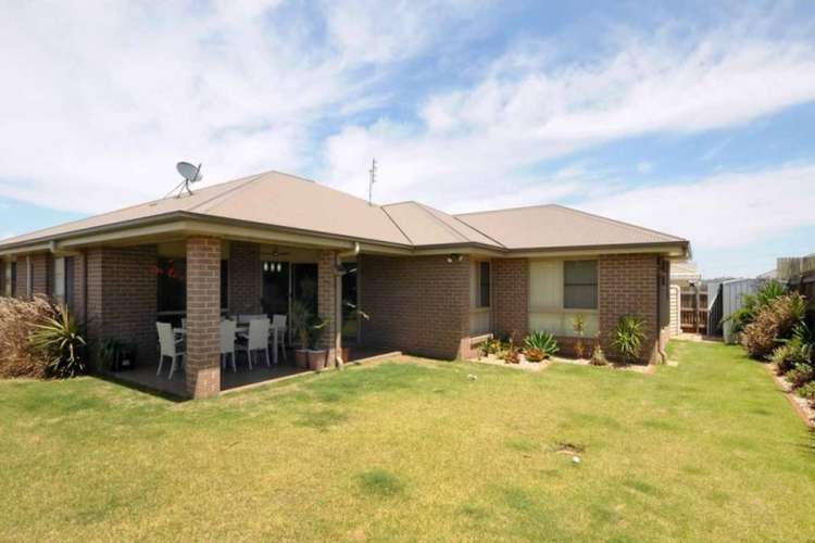 Second view of Homely house listing, 9 Opal Street, Glenvale QLD 4350