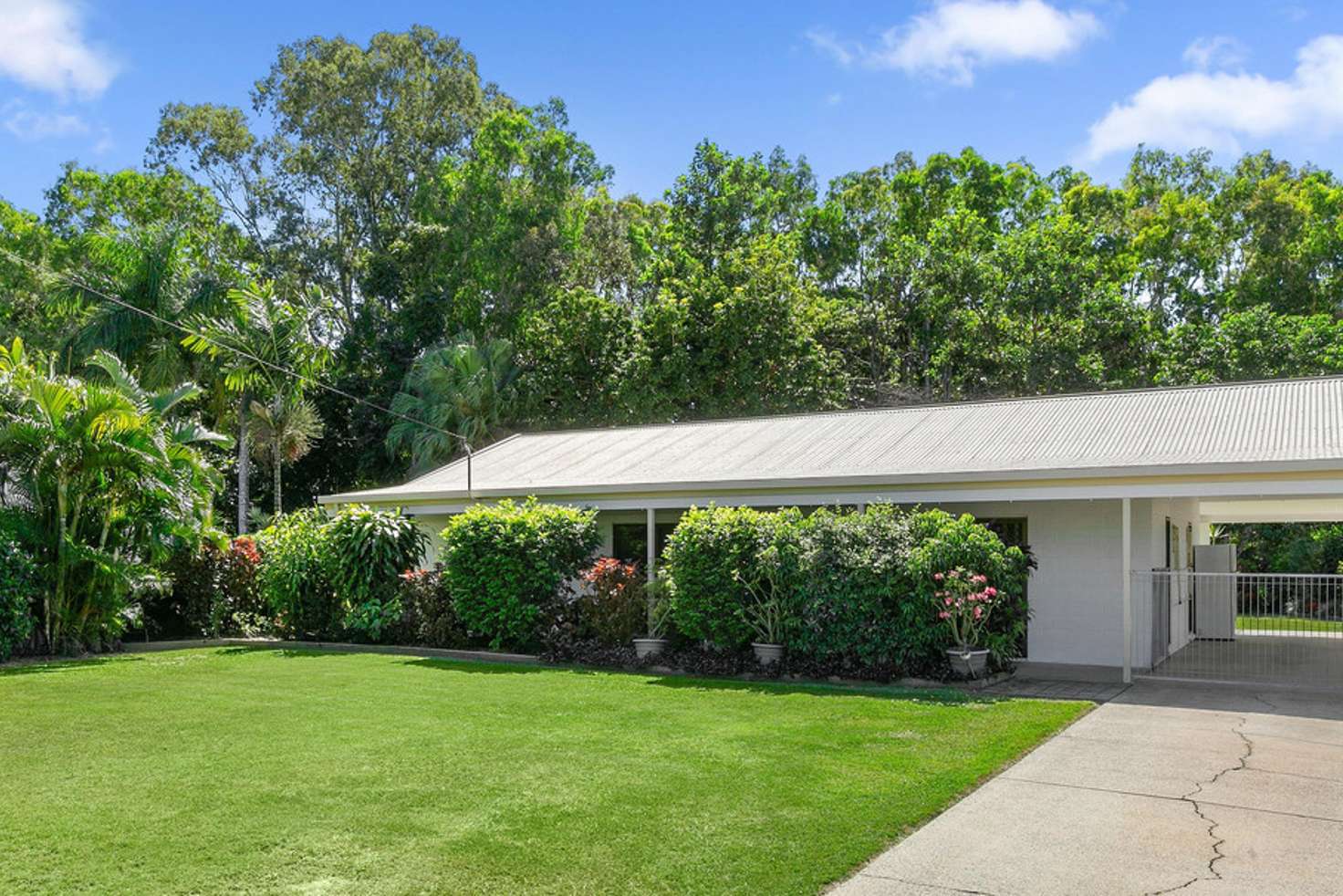 Main view of Homely house listing, 10 Starling Street, Kewarra Beach QLD 4879