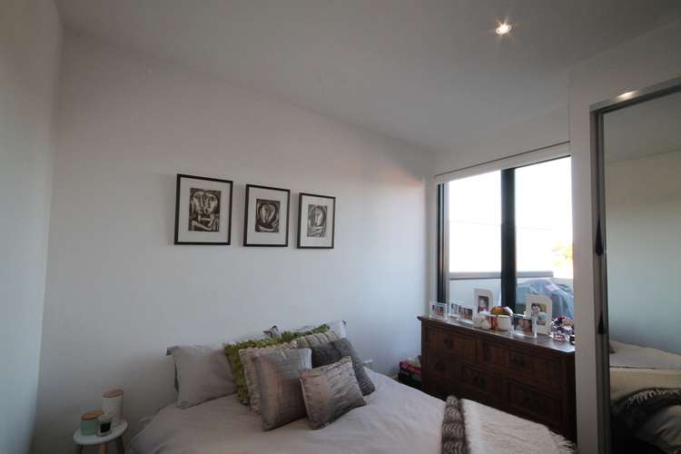 Third view of Homely apartment listing, 8/182 Sycamore Street, Caulfield South VIC 3162