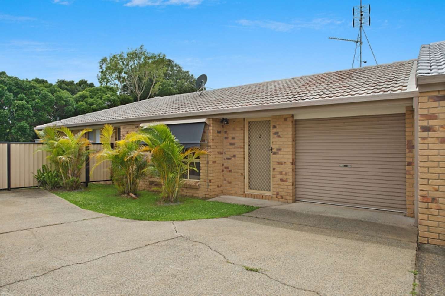 Main view of Homely semiDetached listing, 2/21 Covent Gardens Way, Banora Point NSW 2486