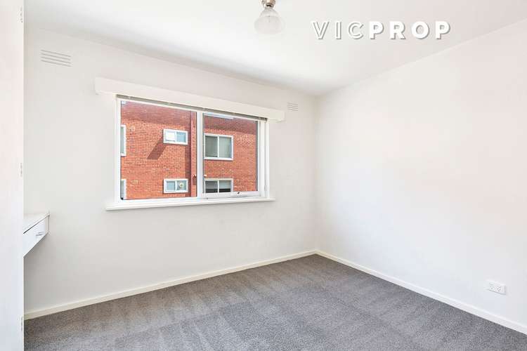 Fourth view of Homely apartment listing, 2/21 Gladstone Street, Kew VIC 3101