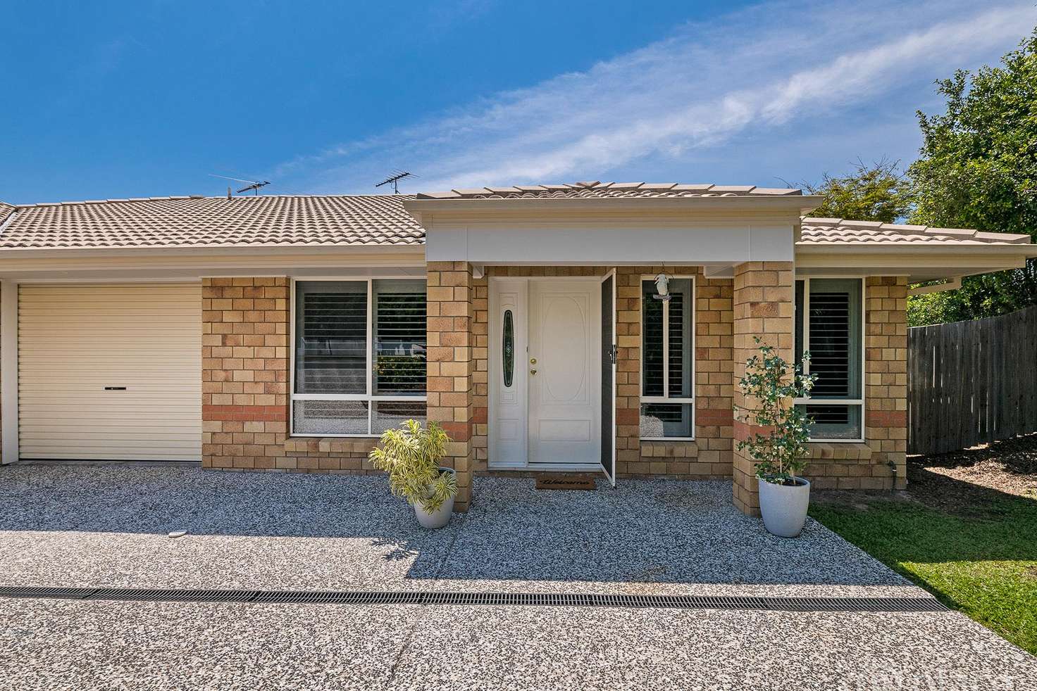 Main view of Homely house listing, 2/25 Golden Crest Place, Bellbowrie QLD 4070
