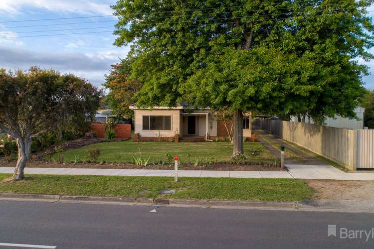 Second view of Homely house listing, 17 Railway Avenue, Bunyip VIC 3815