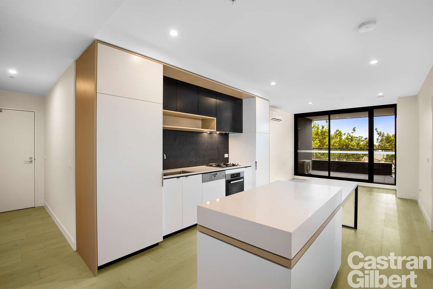 Main view of Homely apartment listing, 201/5-7 Nepean Highway, Elsternwick VIC 3185