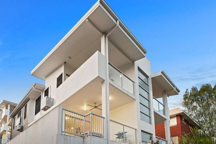 Main view of Homely apartment listing, 2/64 Pembroke Road, Coorparoo QLD 4151
