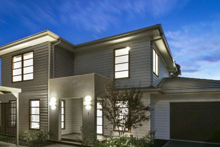 Main view of Homely townhouse listing, 2/30 Munro Avenue, Edithvale VIC 3196
