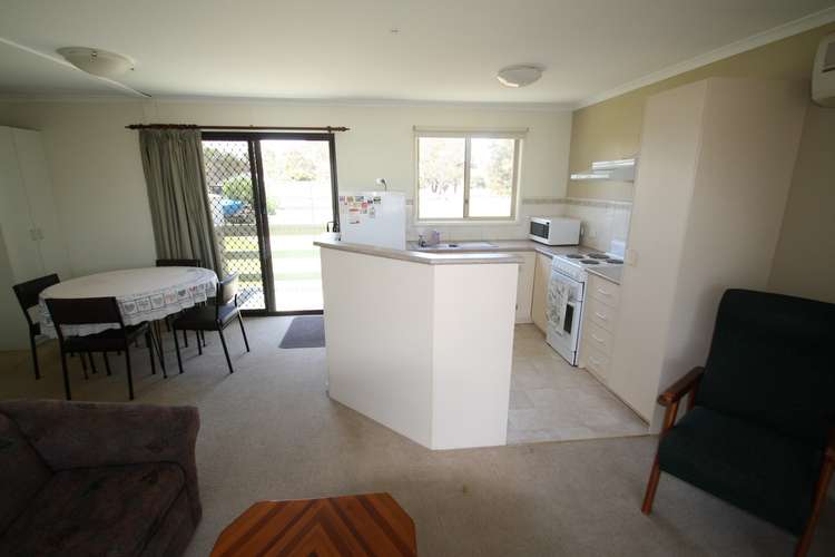 Fifth view of Homely house listing, 8 McConochie Street, Coleraine VIC 3315