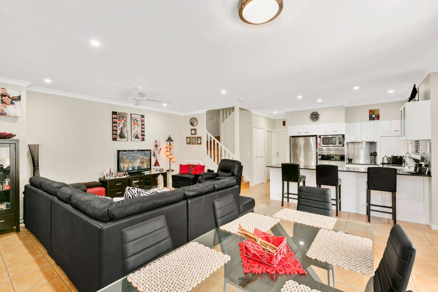 Main view of Homely townhouse listing, 2/27 Beachcomber Court, Burleigh Waters QLD 4220